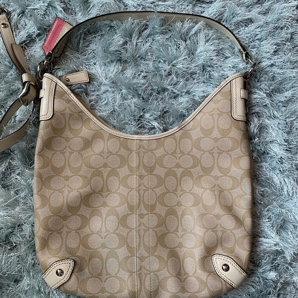 New Coach Shoulder/Tote Bag (2 straps included), Cream/Tan/Pink in color! New! - Picture 5 of 9